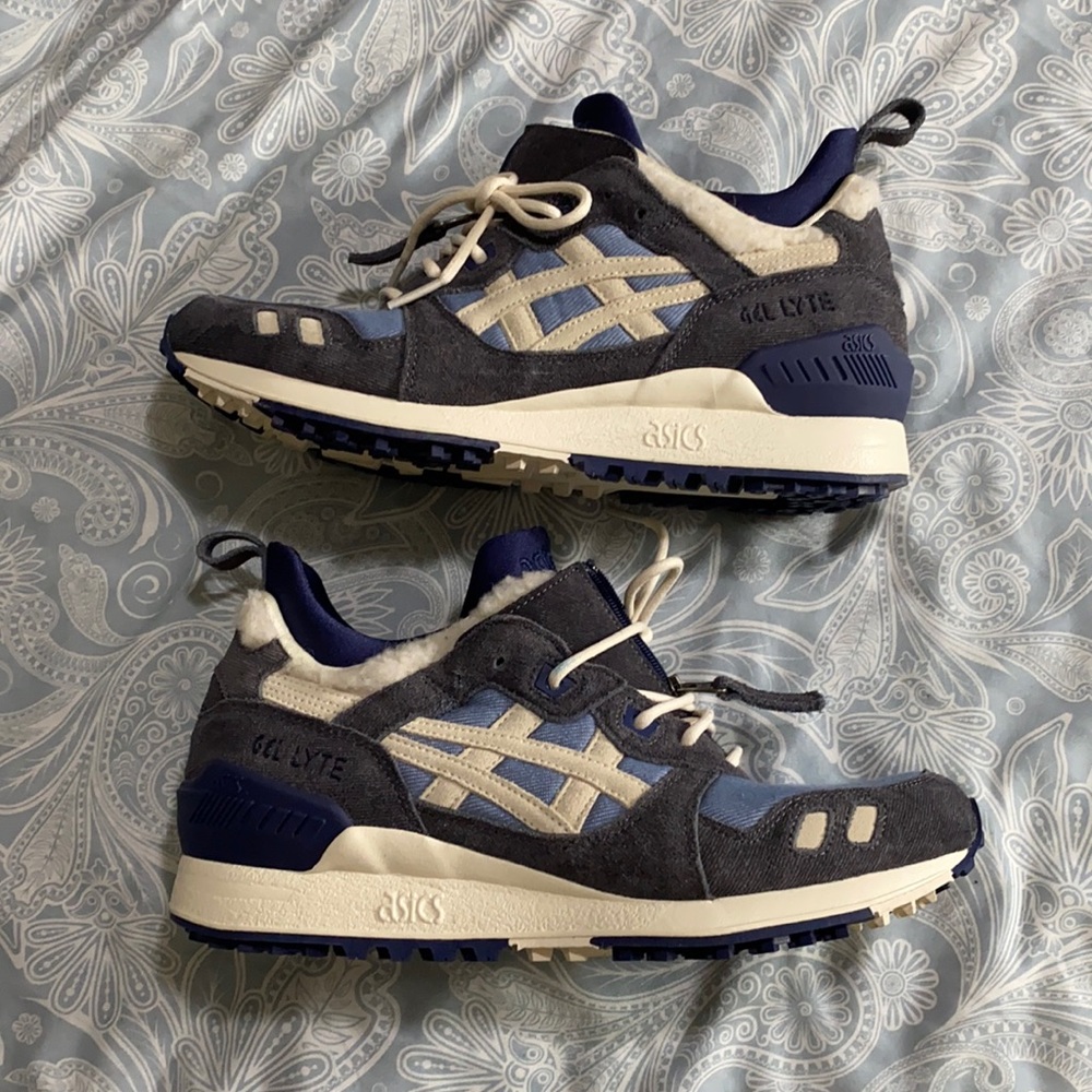 Size 8 ASICS Gel Lyte III Mid